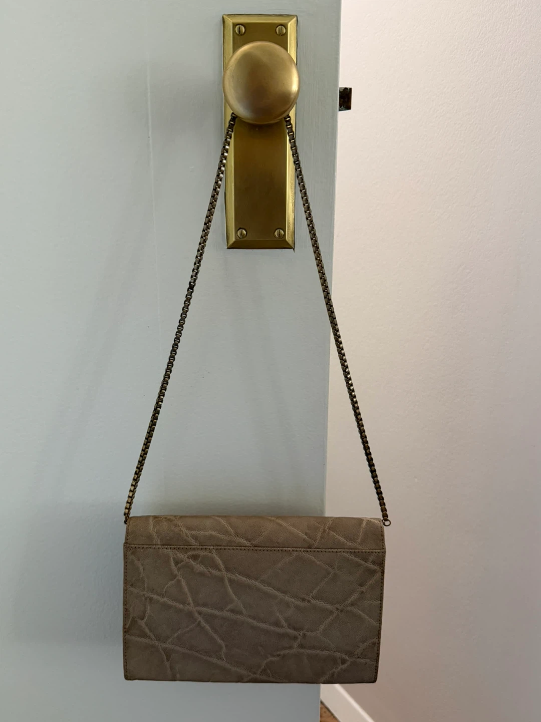 Beige Leather Textured Clutch with Chain Strap - photo 4