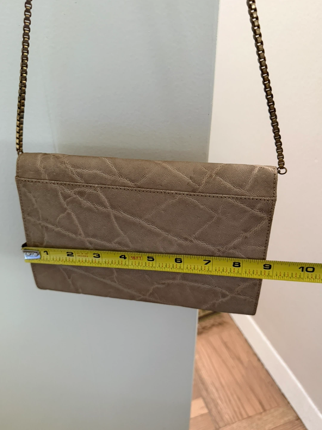 Beige Leather Textured Clutch with Chain Strap - photo 5