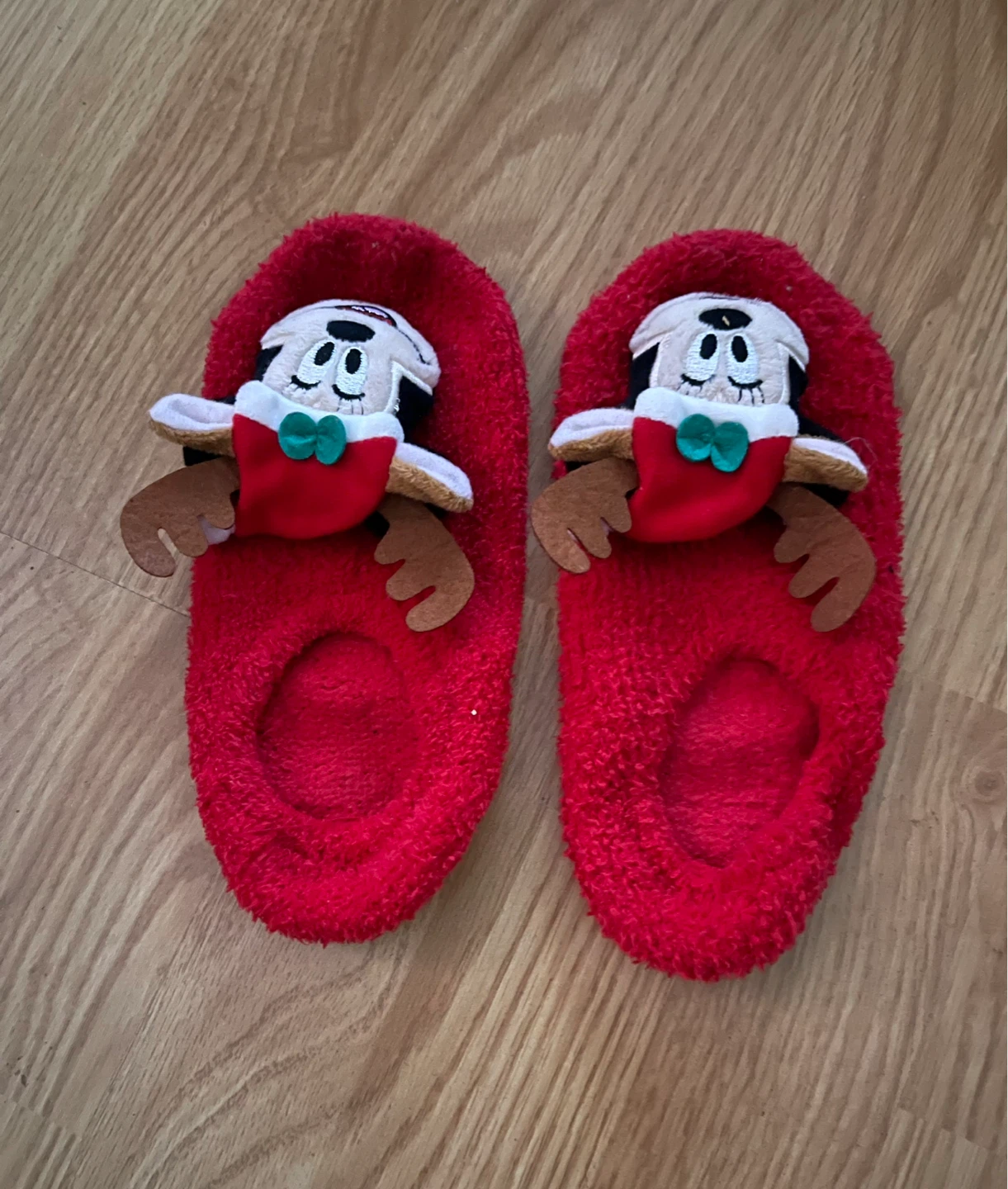 Fuzzy Red Slipper Socks with Mickey Mouse  Detail