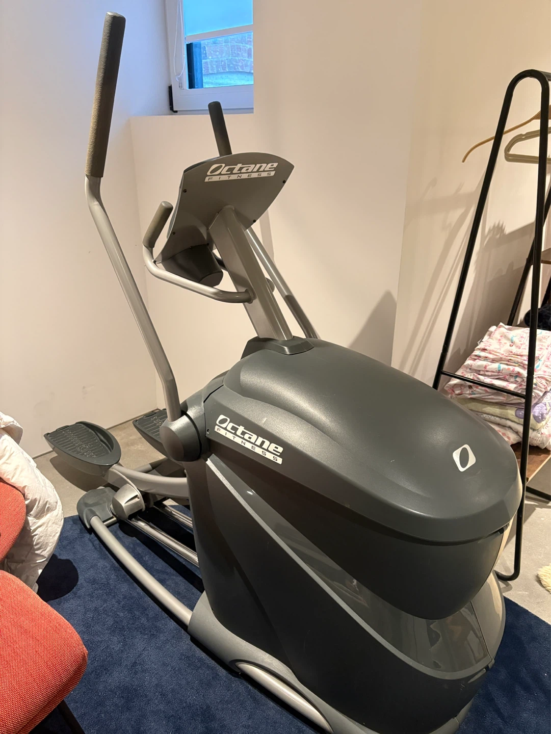 Octane Fitness Elliptical Machine