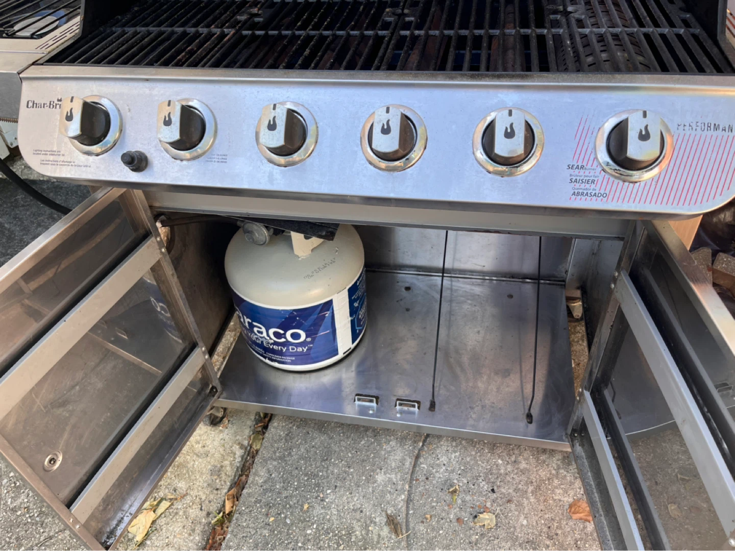 Charbroil 6 Burner Propane Gas Grill - photo 5