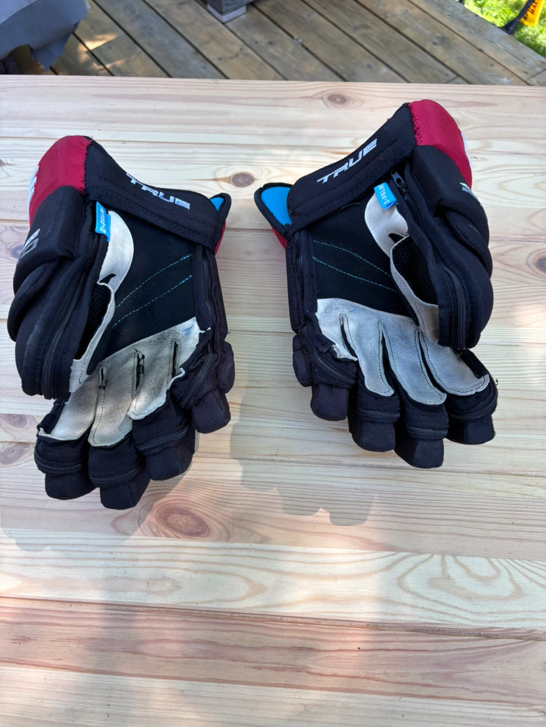 TRUE Hockey Gloves - Size 14" - photo 2