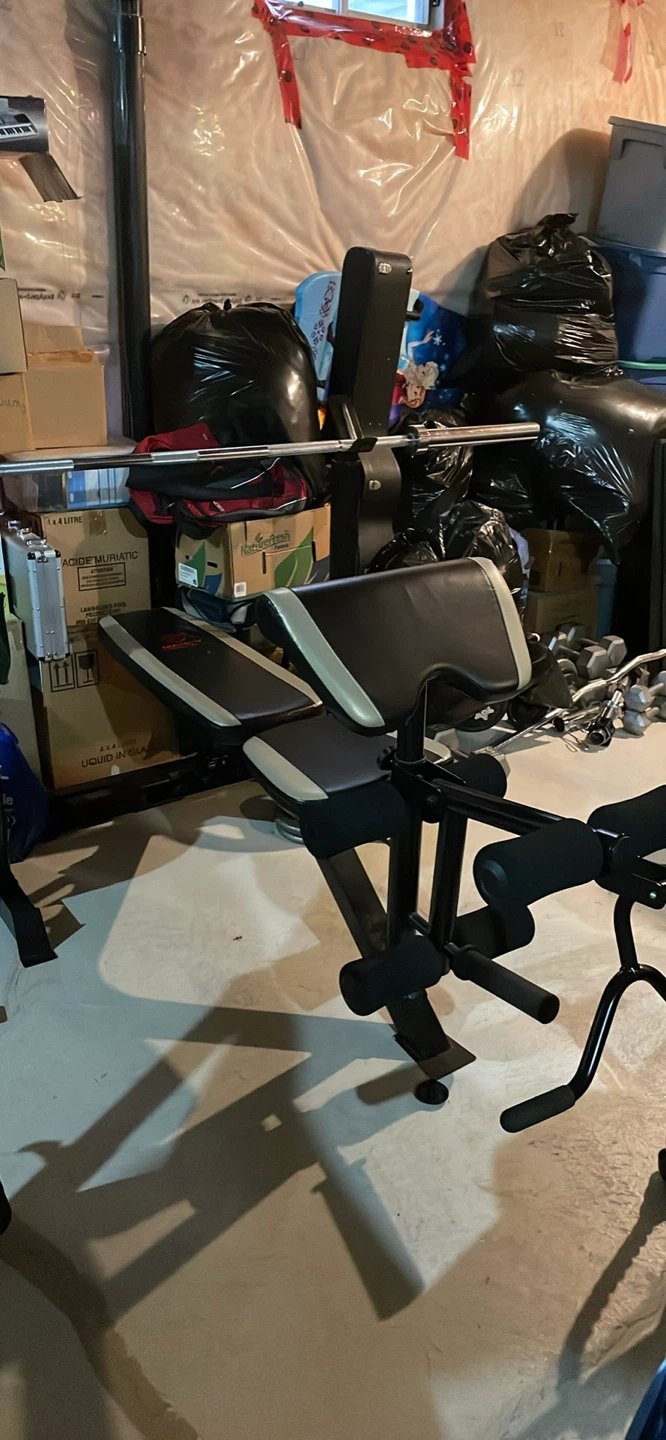 Adjustable Weight Bench
