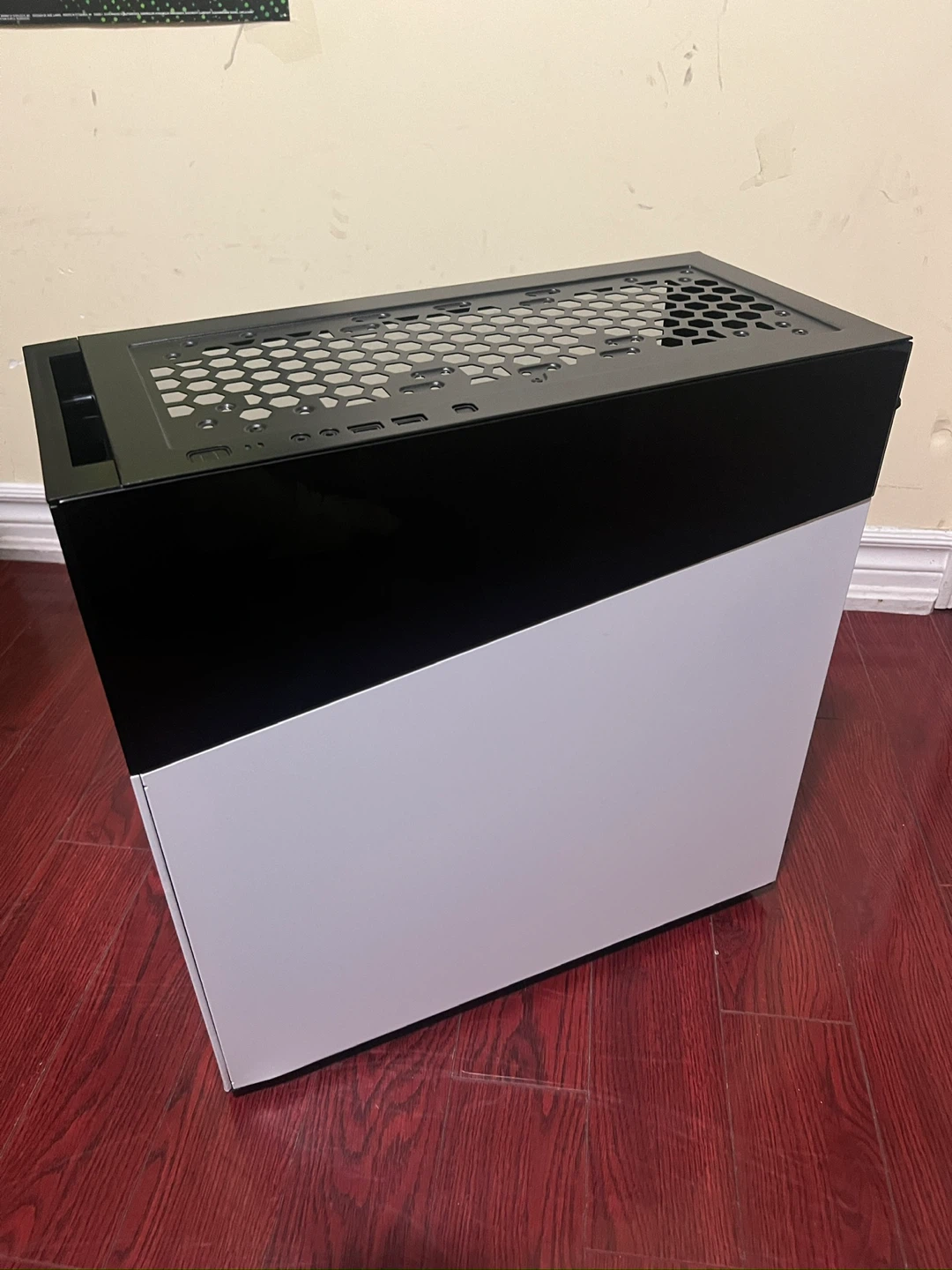 NZXT H510 Flow ATX Mid Tower Computer Case - photo 3