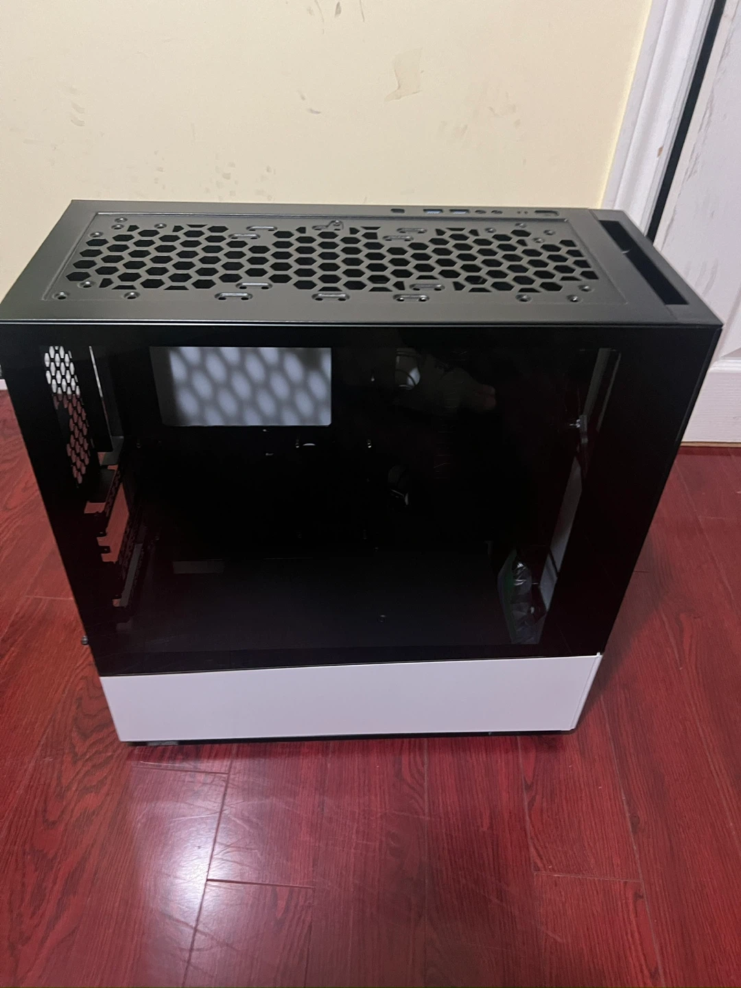 NZXT H510 Flow ATX Mid Tower Computer Case - photo 2