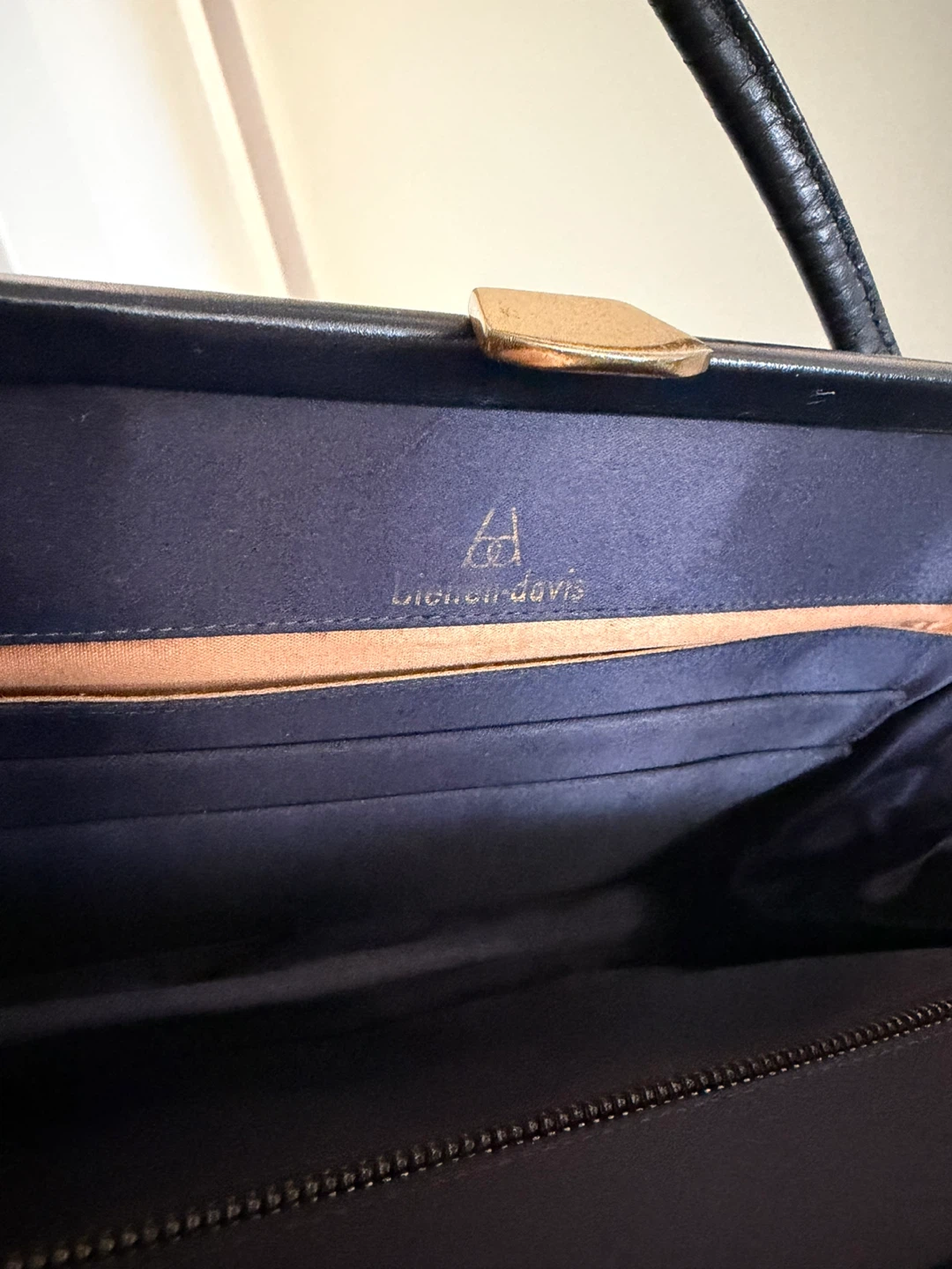 Vintage Bienen-Davis Black Leather Evening Handbag - photo 5