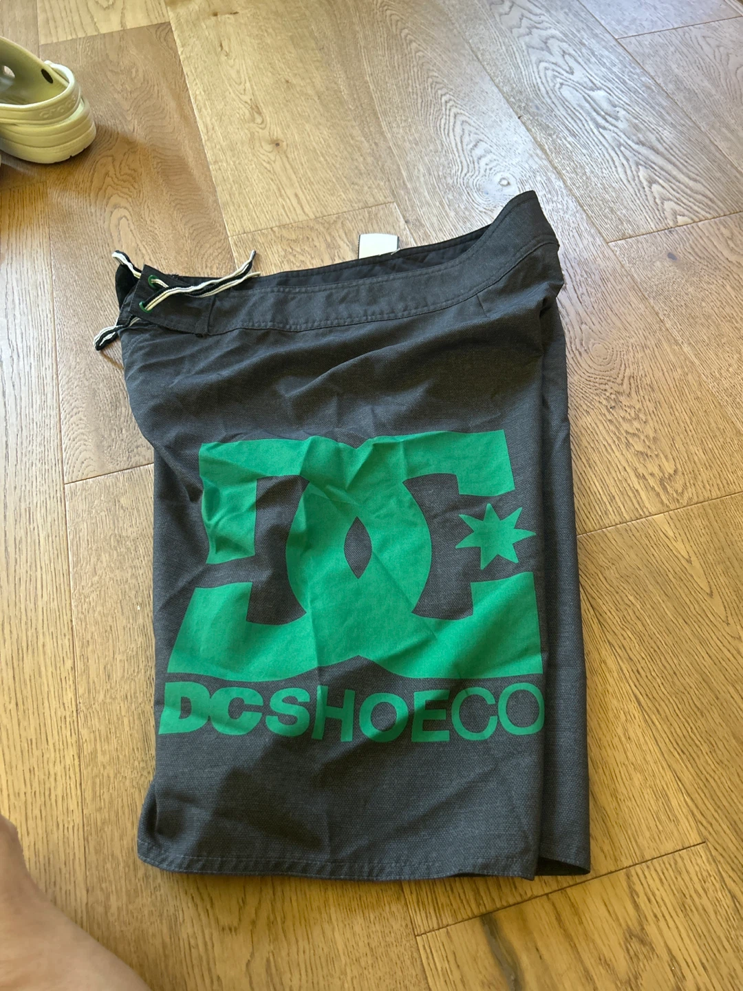 DC Shoes Board Shorts Size 28 - photo 3