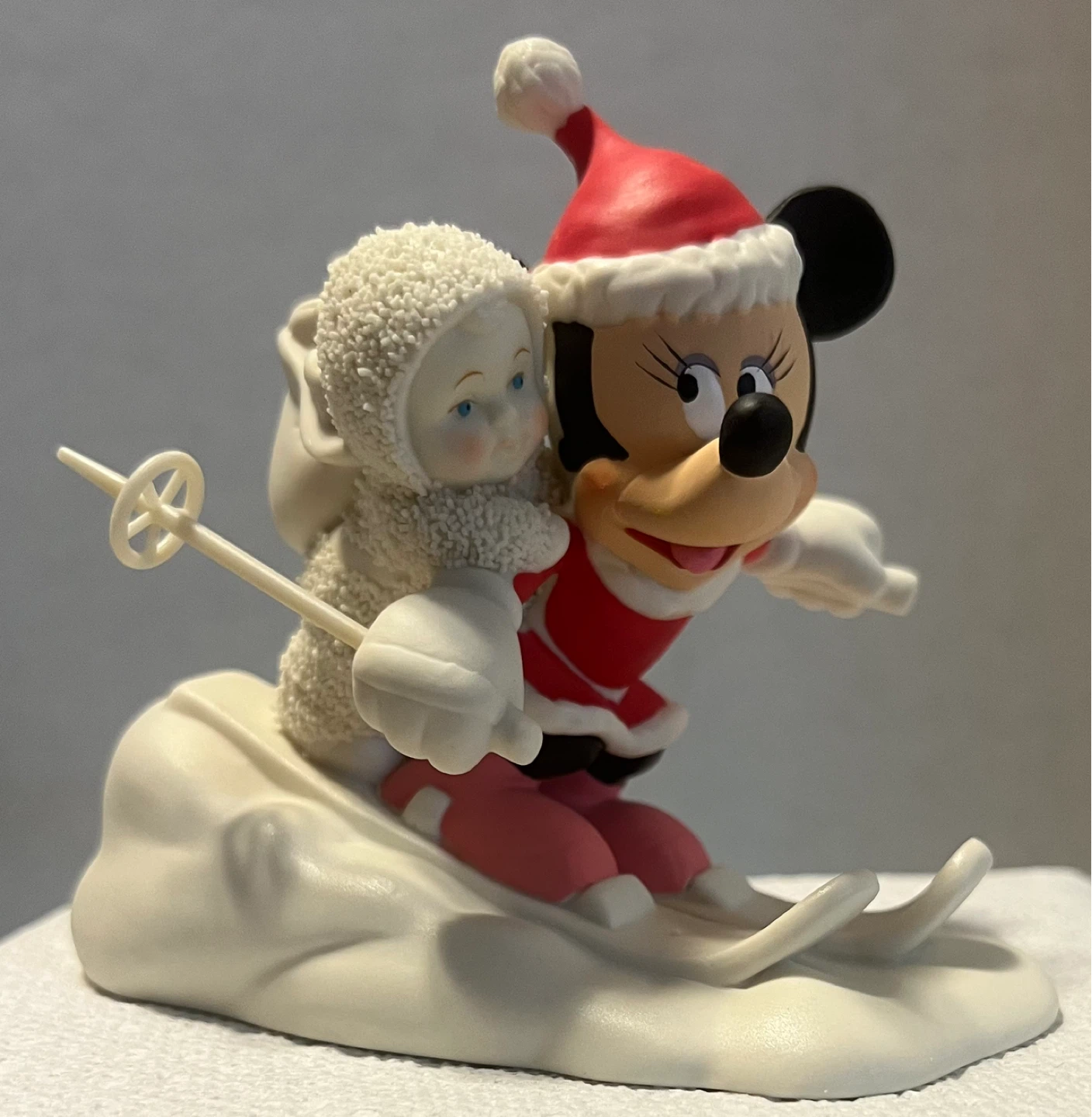 Snowbabies "Minnie's Special Deliveries" Figurine