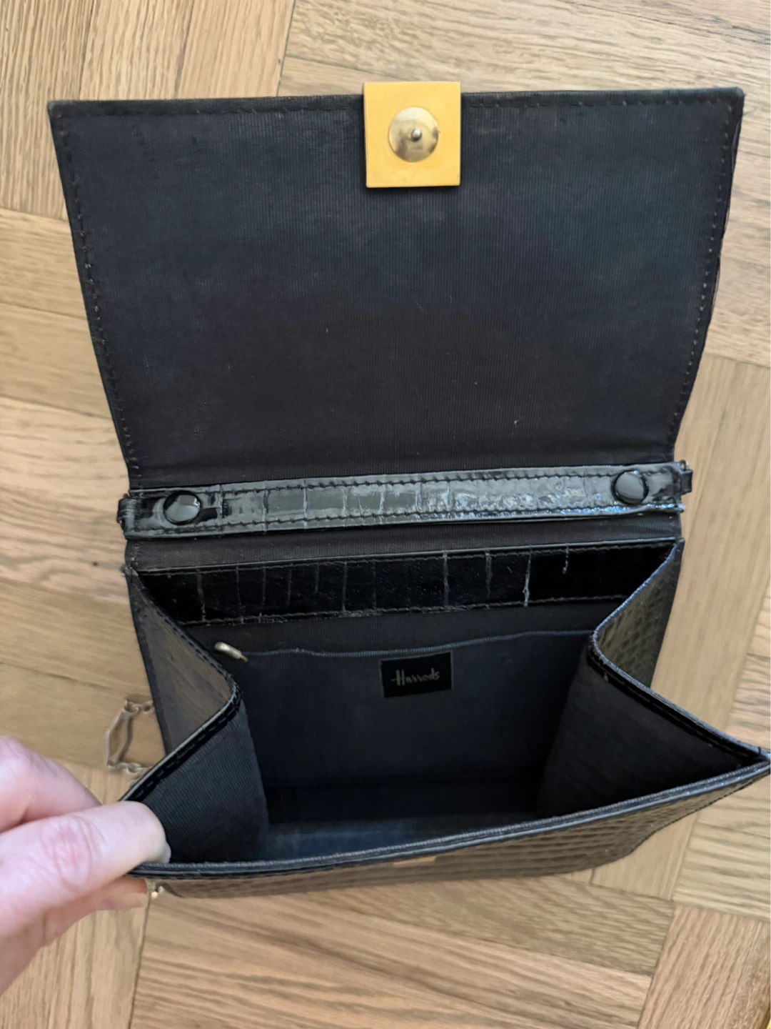 Harrods Black Croc Embossed Shoulder Bag - photo 4