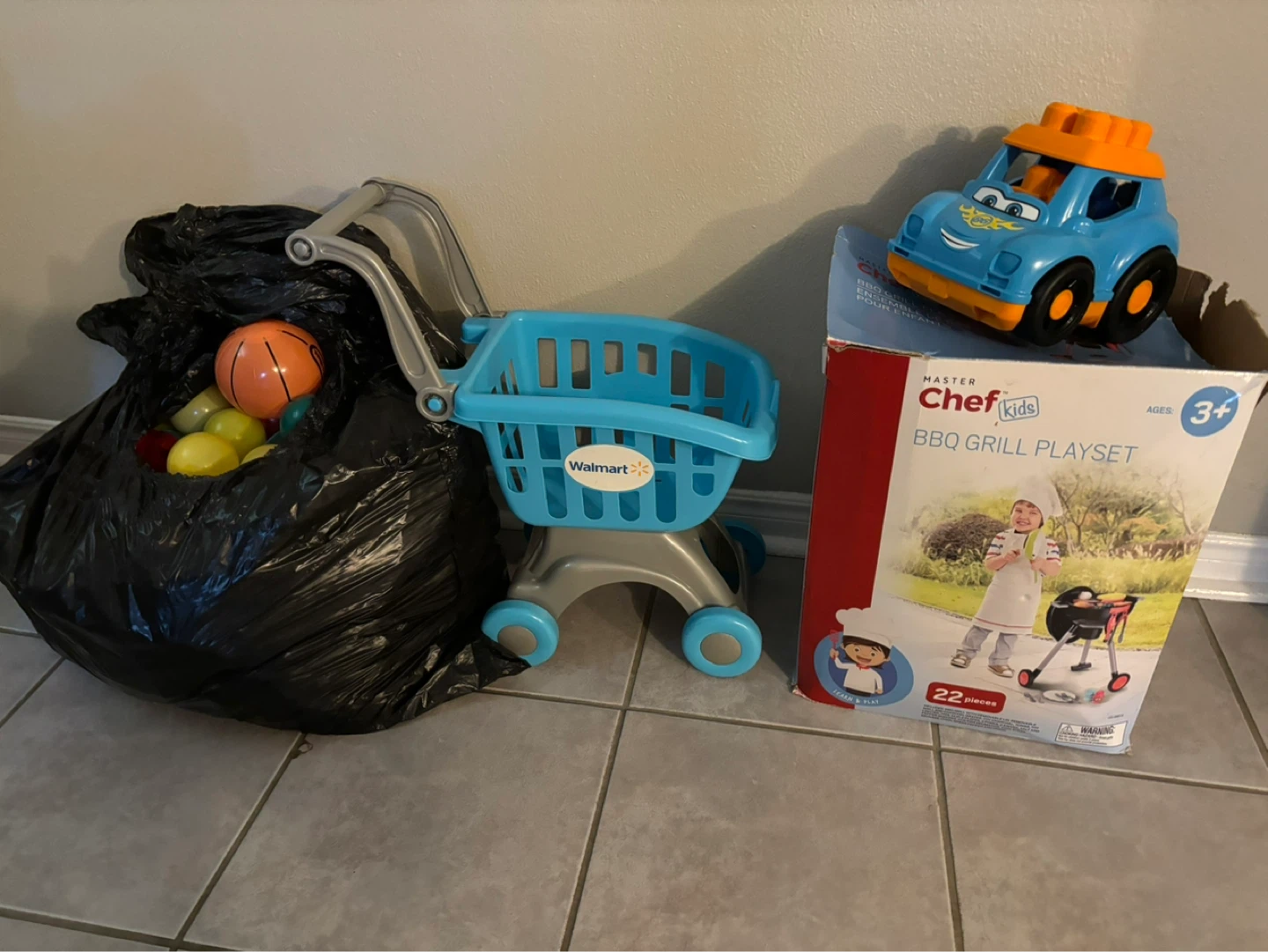 Master Chef Kids BBQ Grill Playset & Little Tikes Slam Dunk Toy