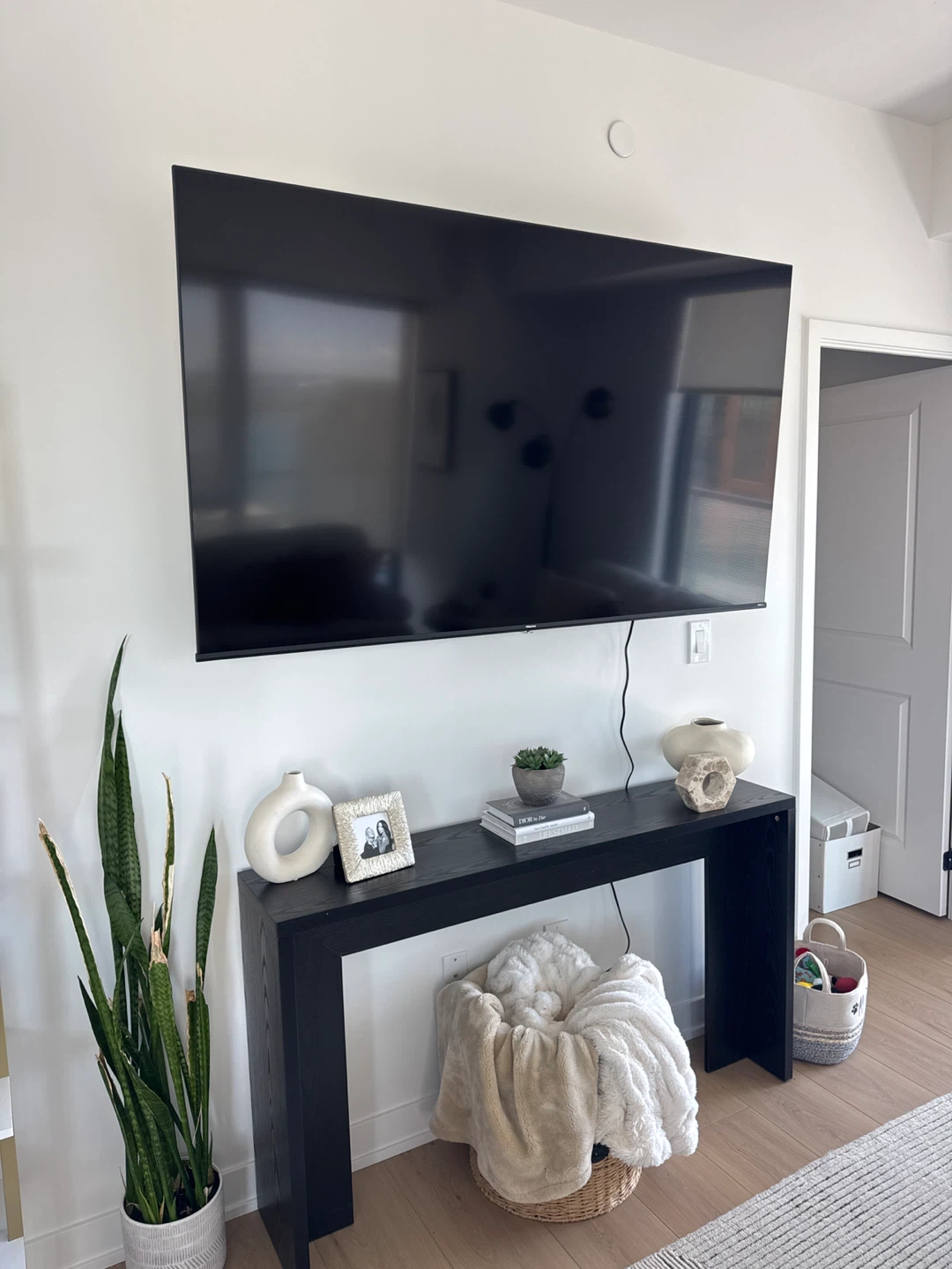 Hisense Flat Screen TV