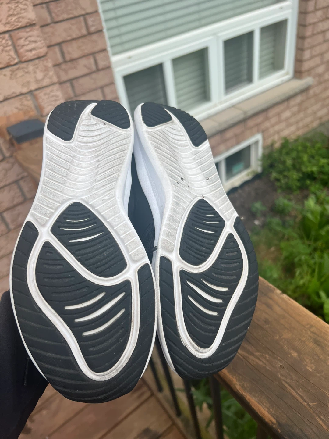 Woman’s New Balance Running Shoes size 7.5 - photo 4
