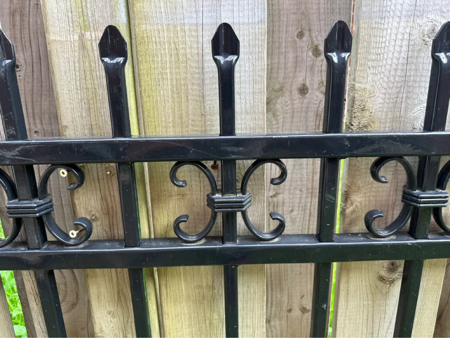 Black Metal Garden Fence Sections - photo 3