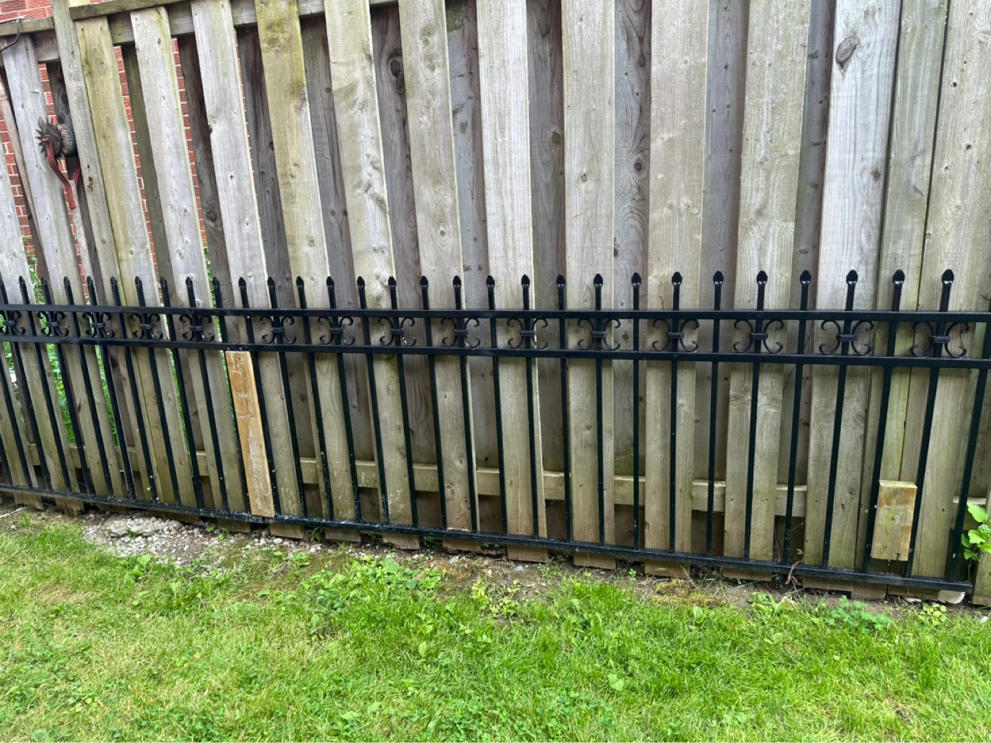 Black Metal Garden Fence Sections - photo 4