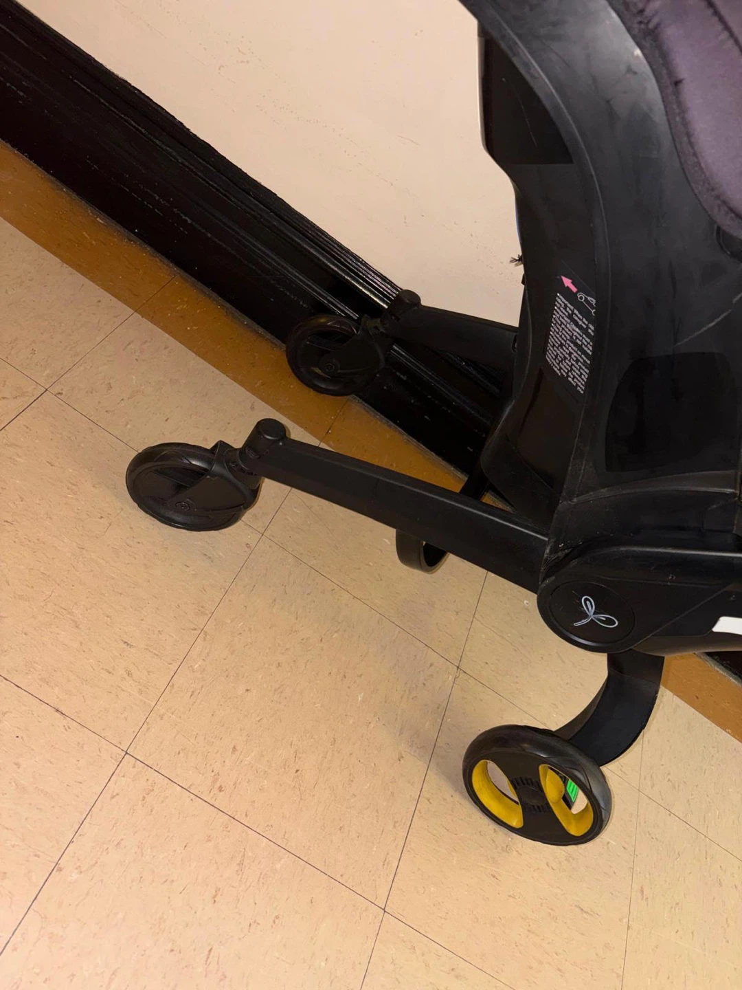 Doona Infant Car Seat & Stroller - photo 4