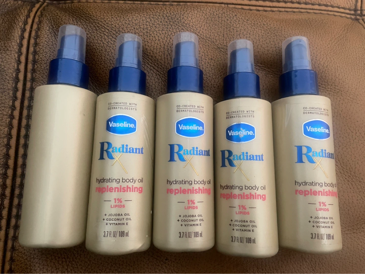 Vaseline Radiant Replenishing Hydrating Body Oil (5-pack)