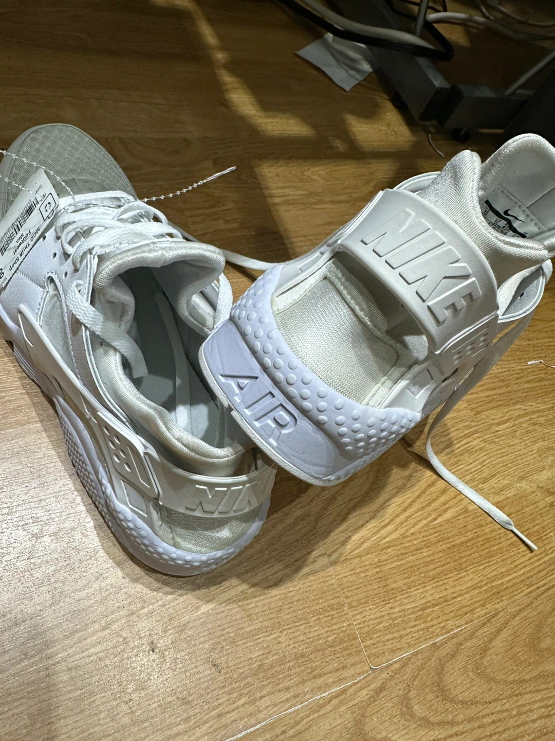 Nike Air Huarache White Sneakers - photo 4