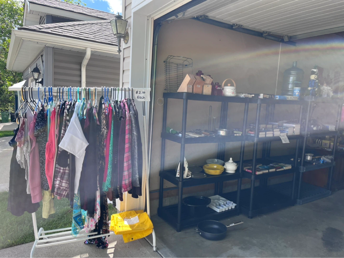 GARAGE SALE - photo 4