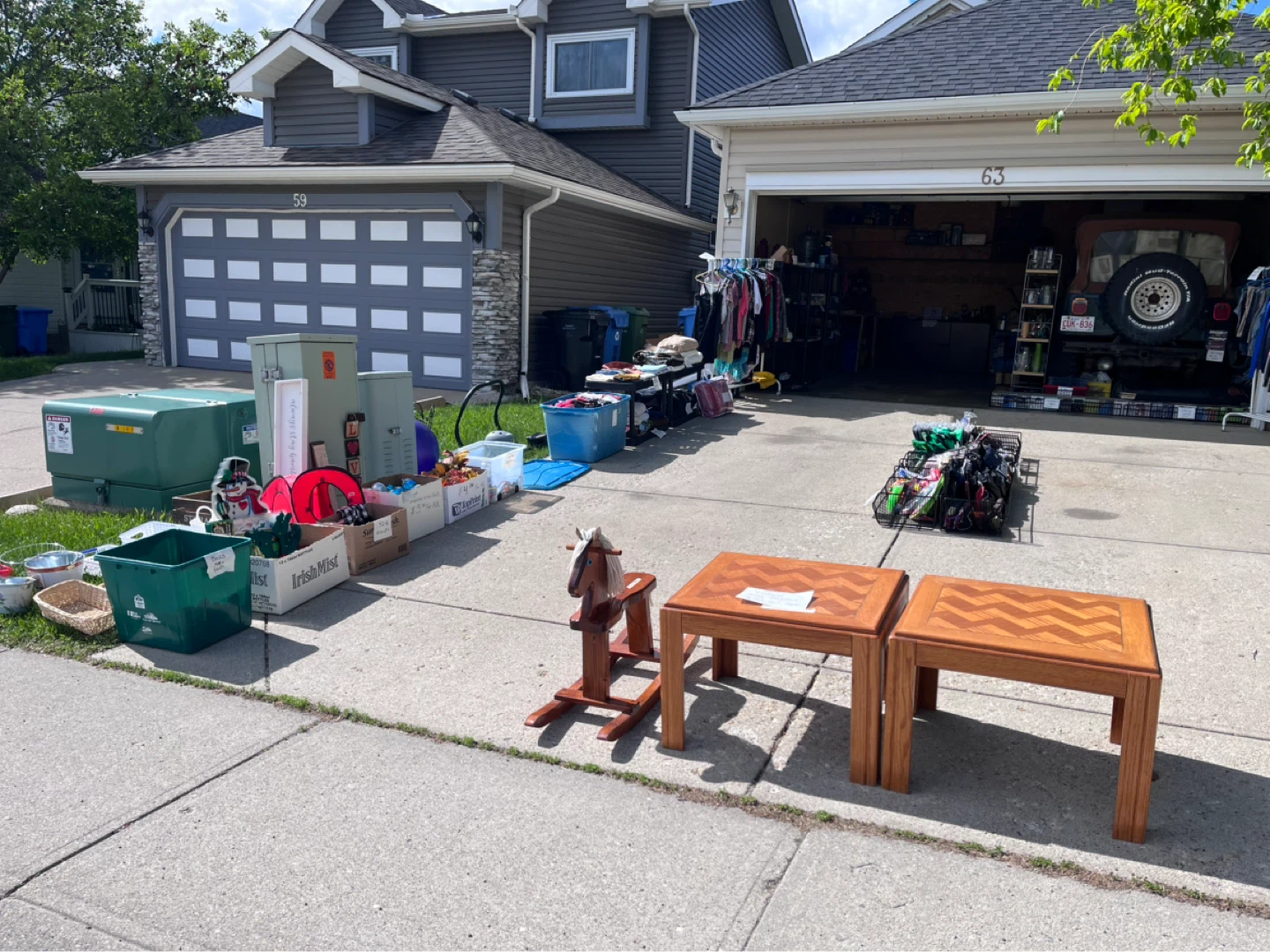 GARAGE SALE - photo 2