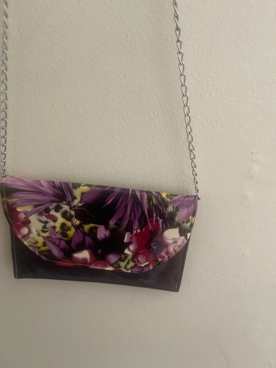 Clutch purse with floral design - photo 2