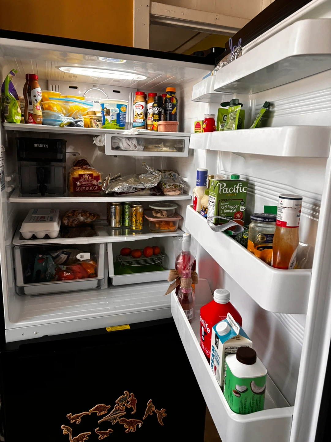Fridge - photo 2