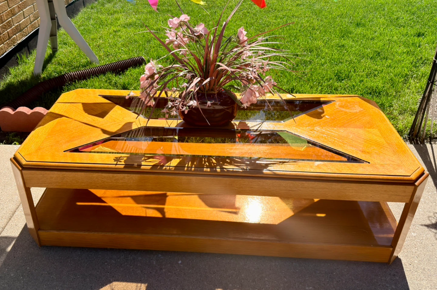 Solid Oak Wood & Smoked Glass Coffee Table-on wheels-Vintage. - photo 4