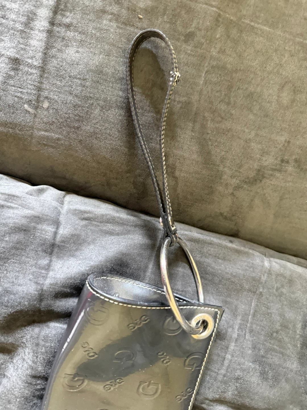 Guess Black Patent Heart Clutch - photo 2