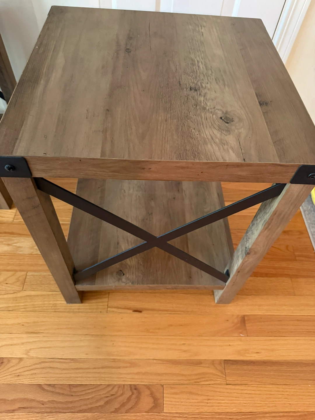 Farmhouse Style Rustic Oak End Table - photo 2