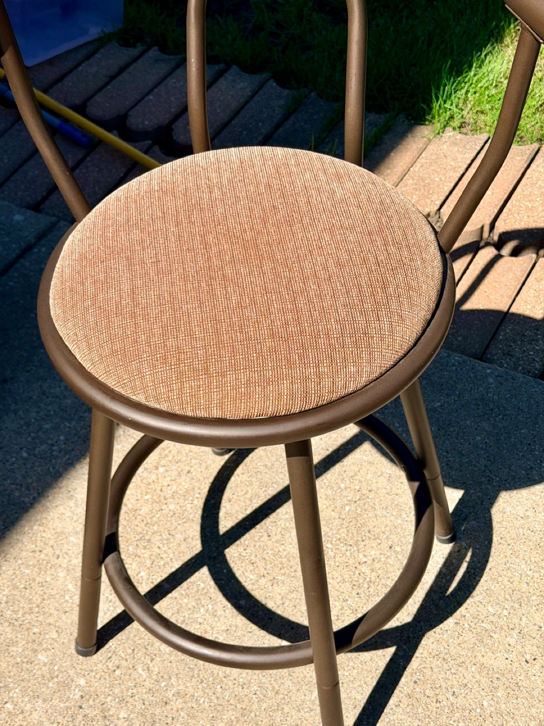 Metal Swivel Stools Distinct open-backed design. Set of 2. - photo 5