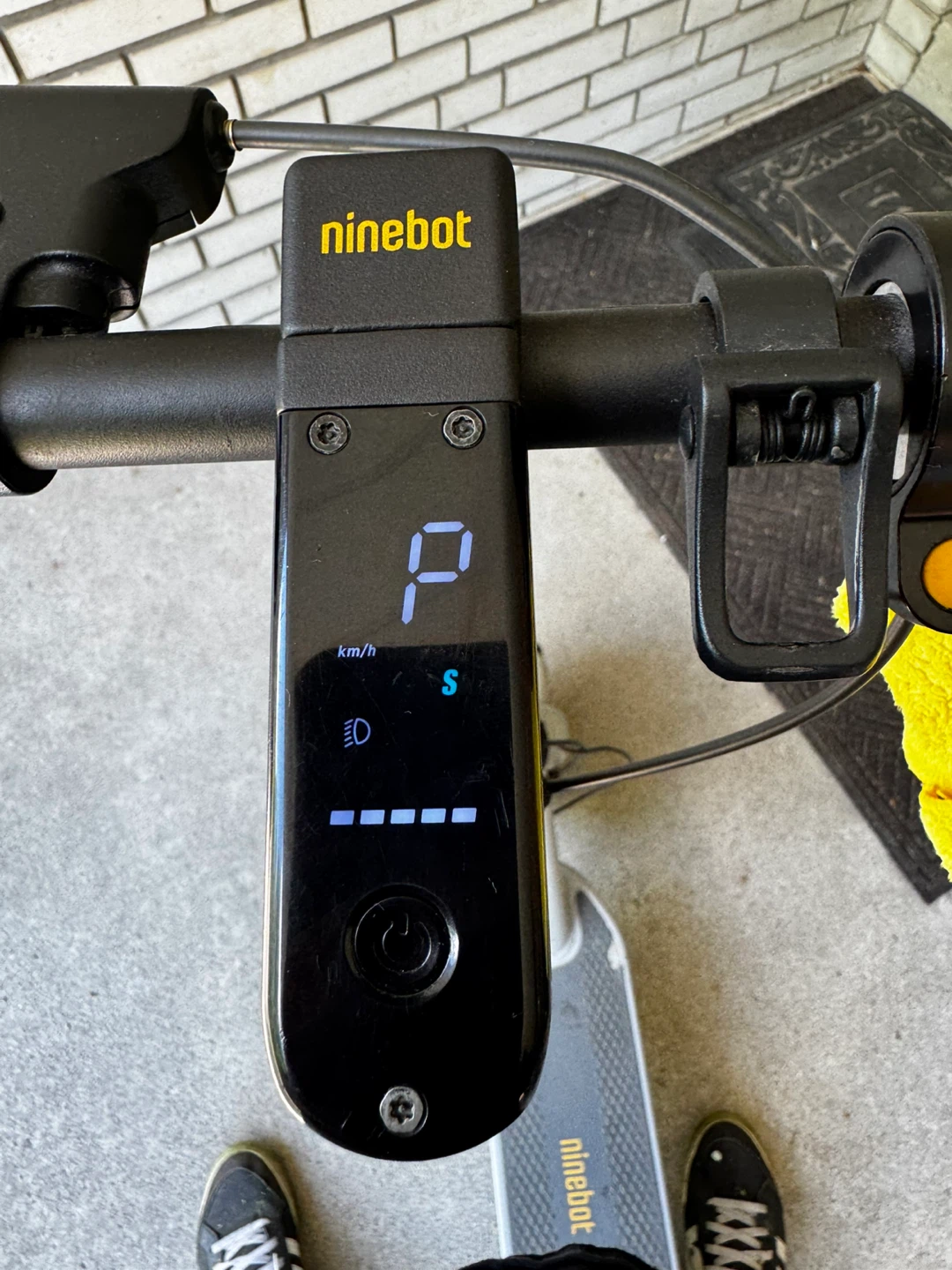 Segway Ninebot MAX G30LP Electric Scooter - photo 5