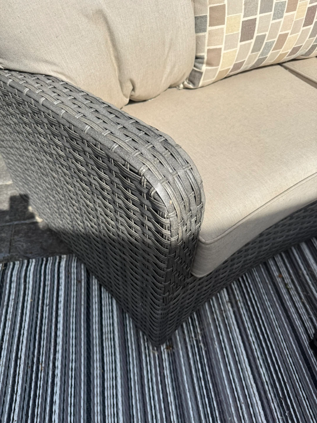 Curved Rattan Outdoor Sofa with Ottoman - photo 4