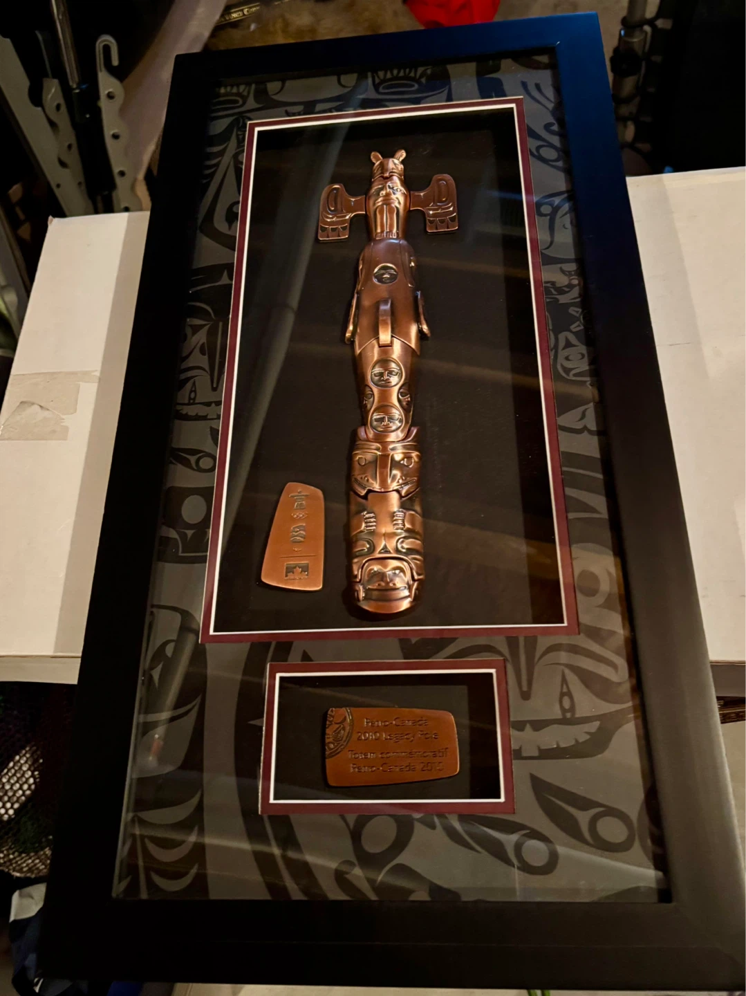 Totem Commemorative 2010 Legacy Pole