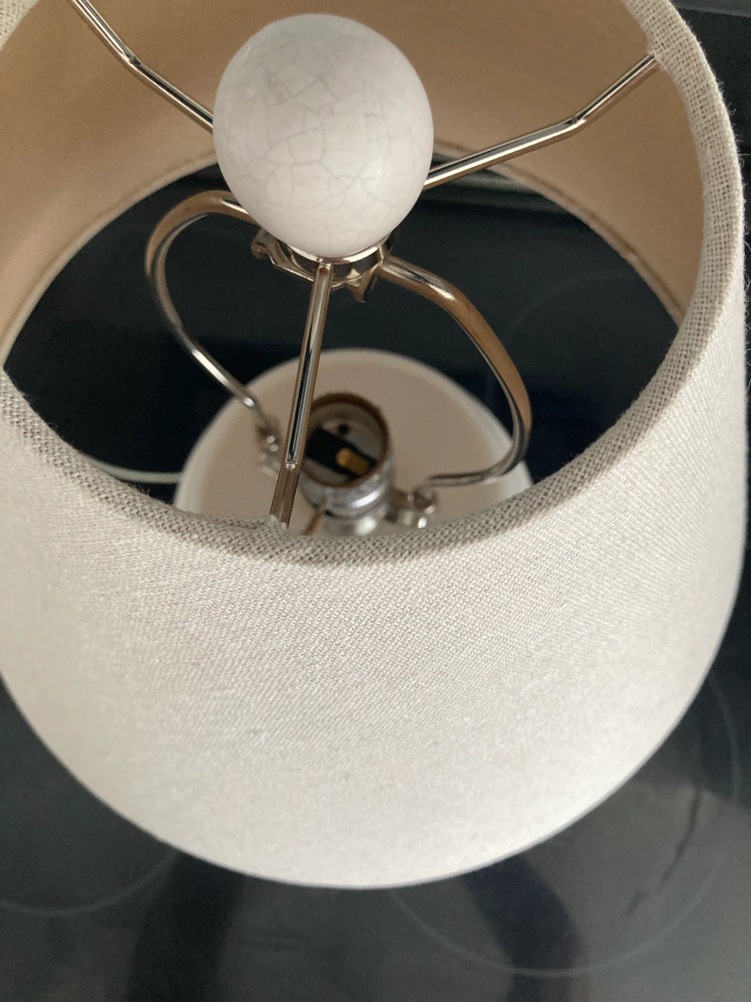 White Ceramic Table Lamp with Cream Shade - photo 2