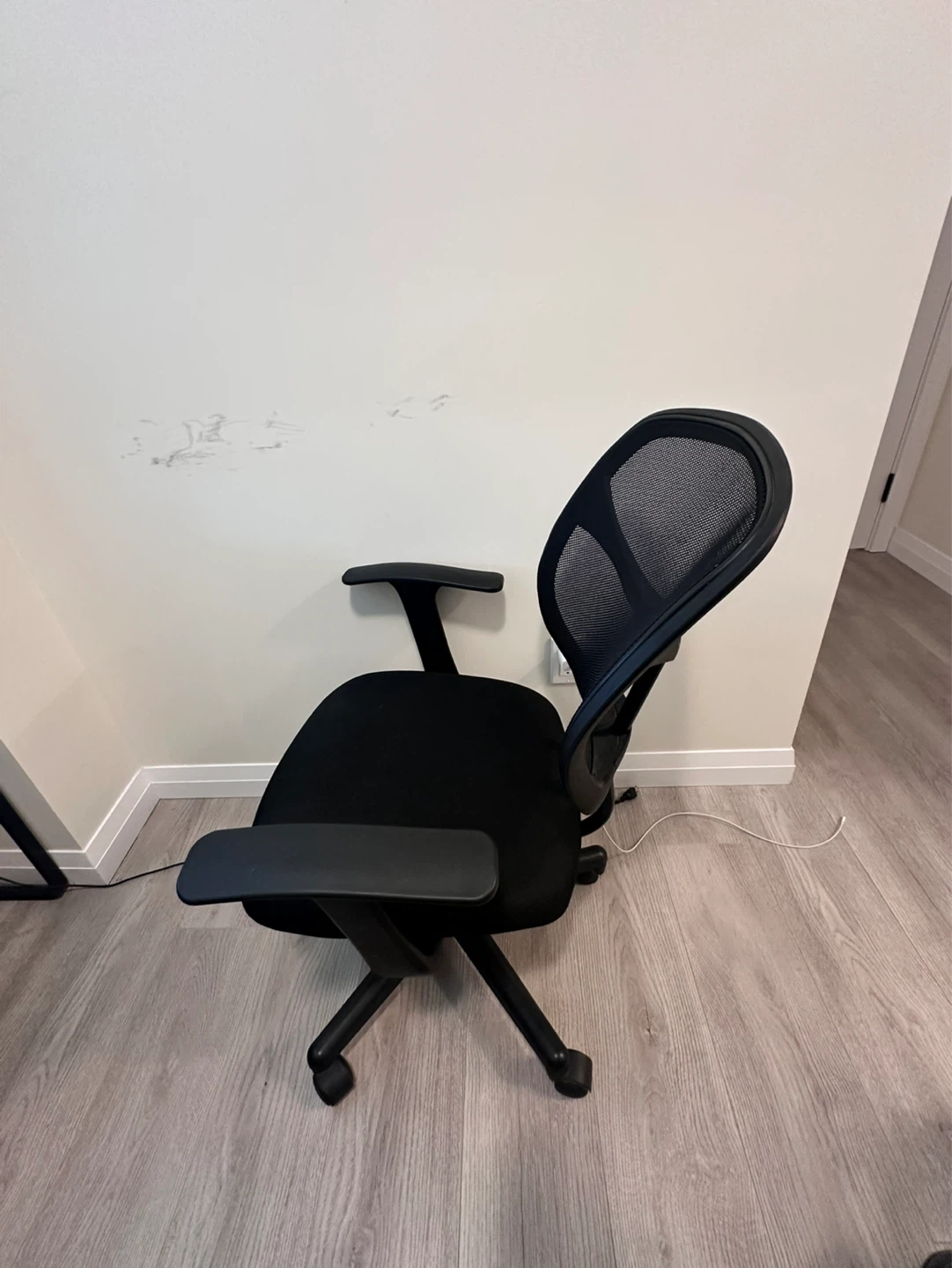 Black Office Chair with Mesh Back
