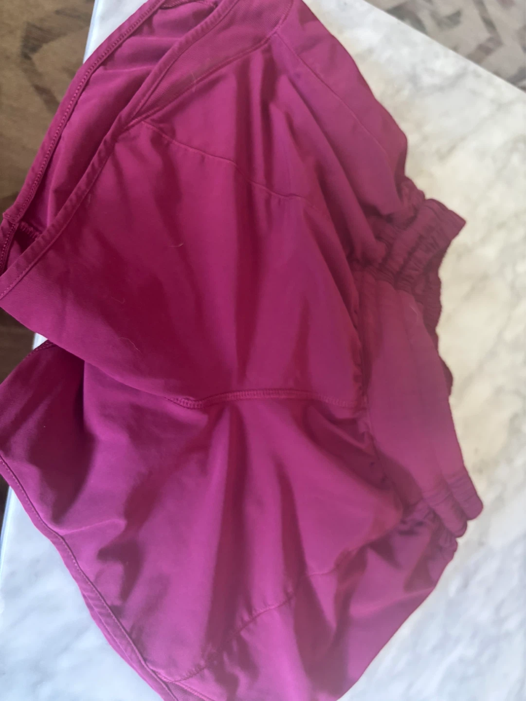 Lululemon Shorts hotty hot 4 inch size 2