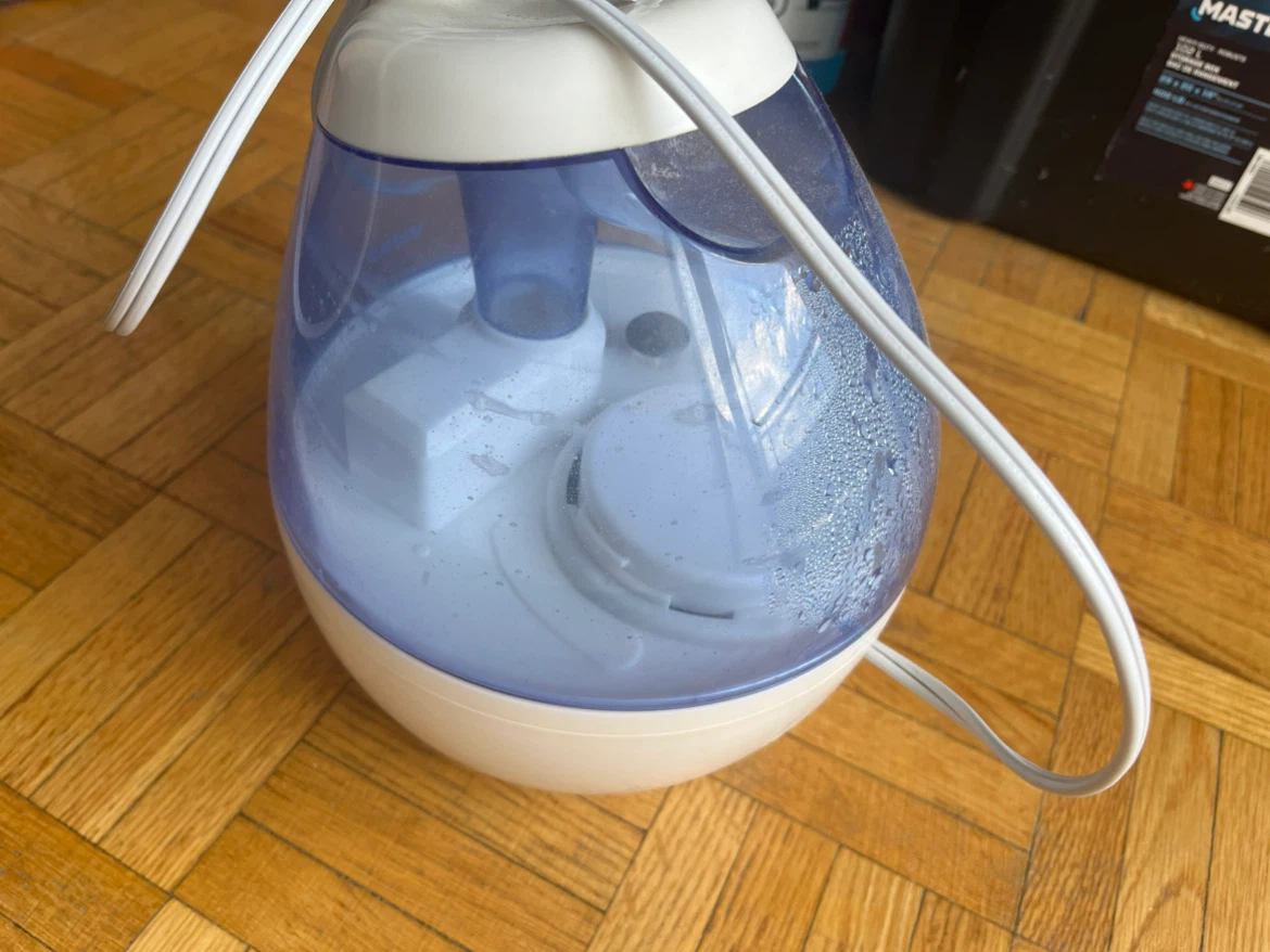 Vicks Humidifier - photo 3
