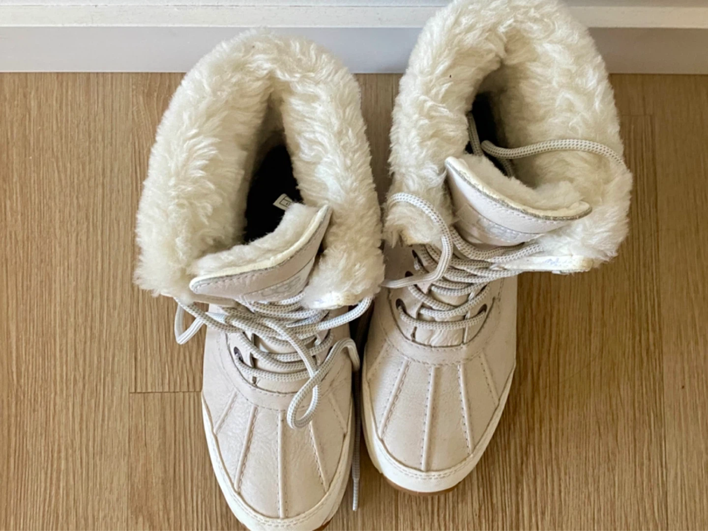 Ugg winter boots women's size 7.5 - photo 2