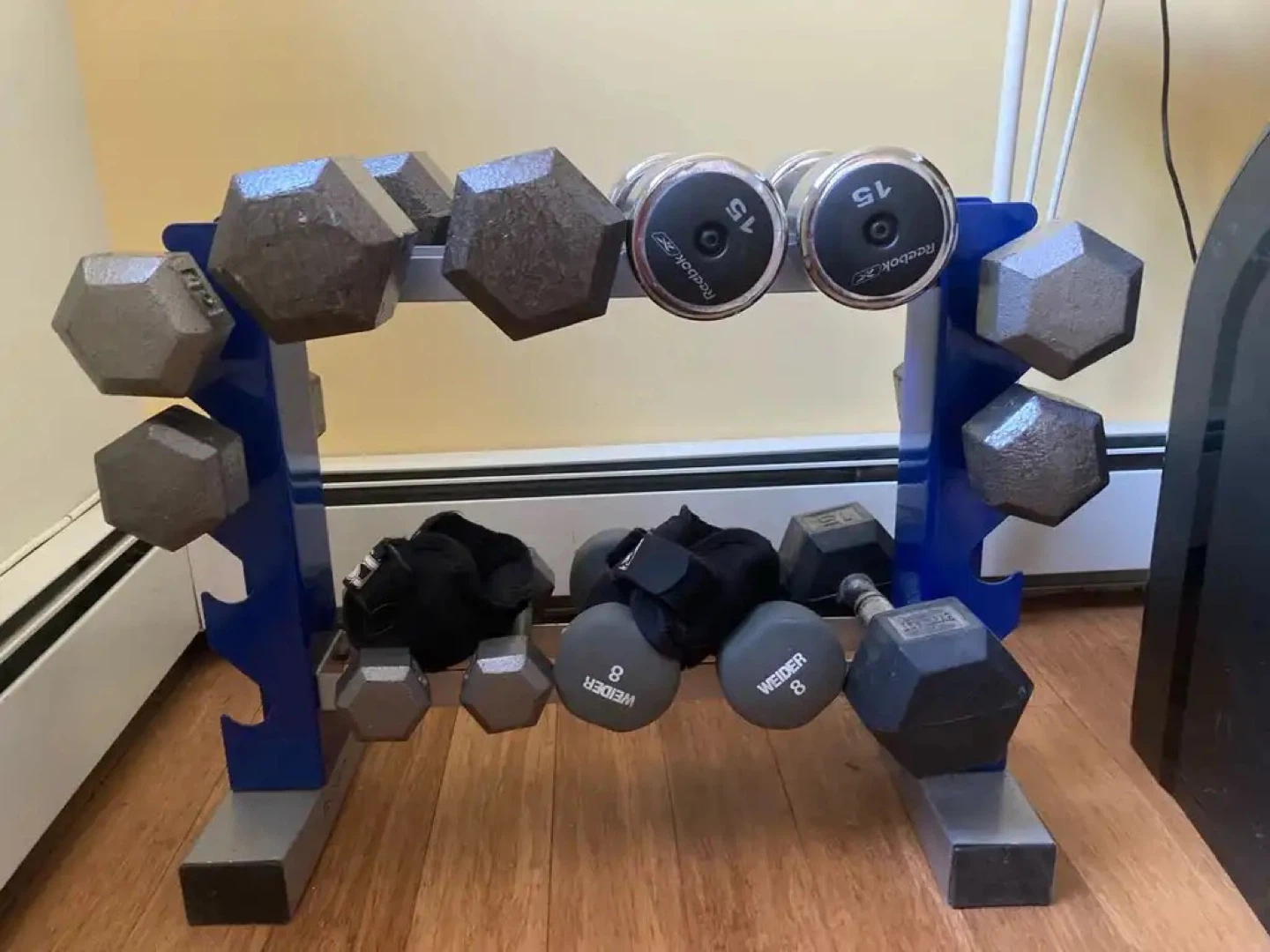 (FREE DELIVERY) Dumbbell Set with Rack