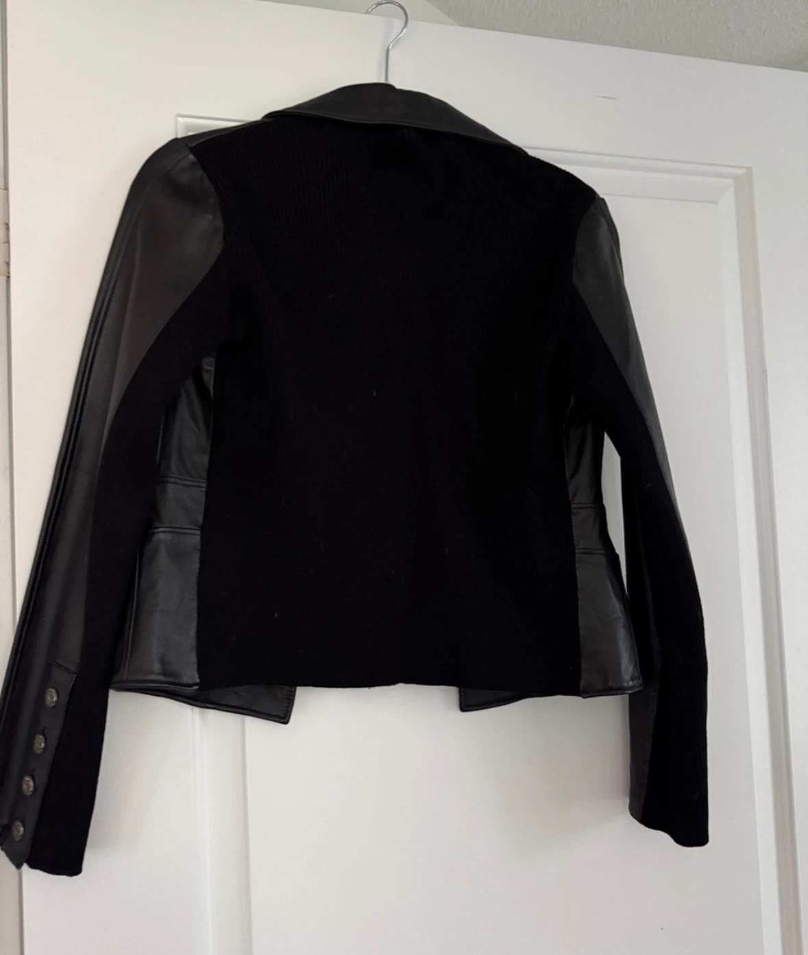Black Leather Button-Front Jacket ribbed back - photo 2