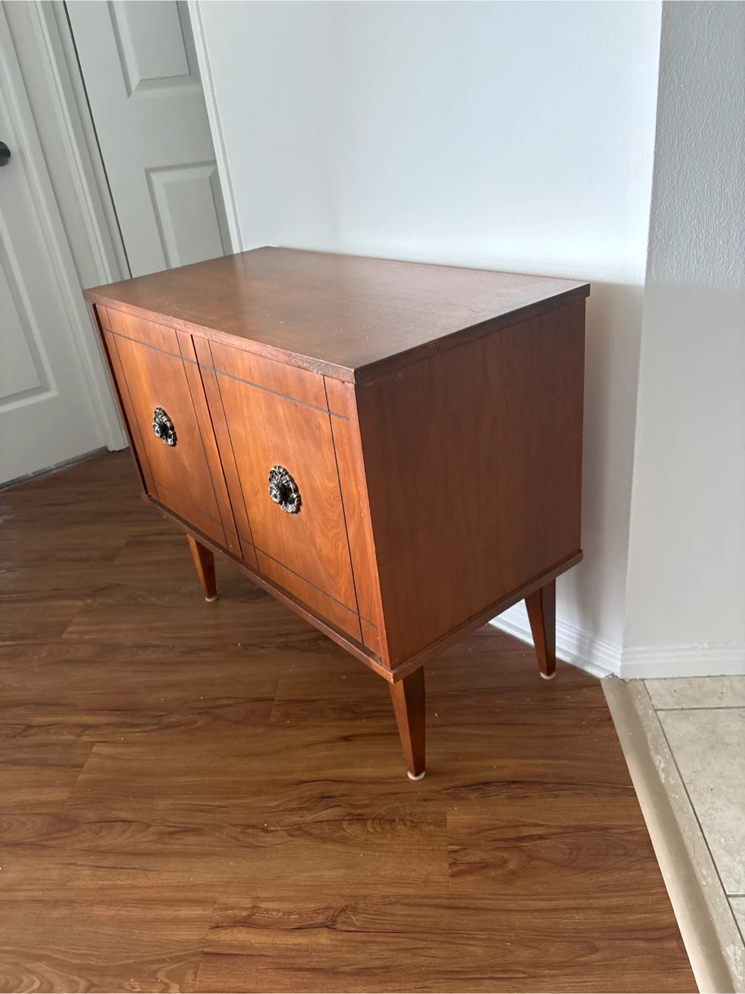 Vintage Wood Cabinet with Record Holder - photo 2