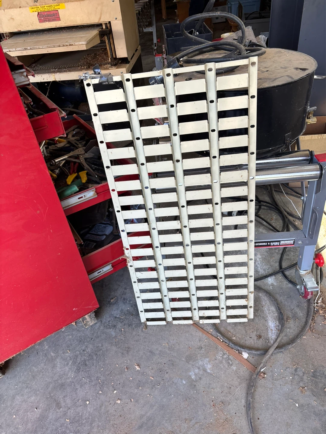 Metal Shelf Unit - photo 2