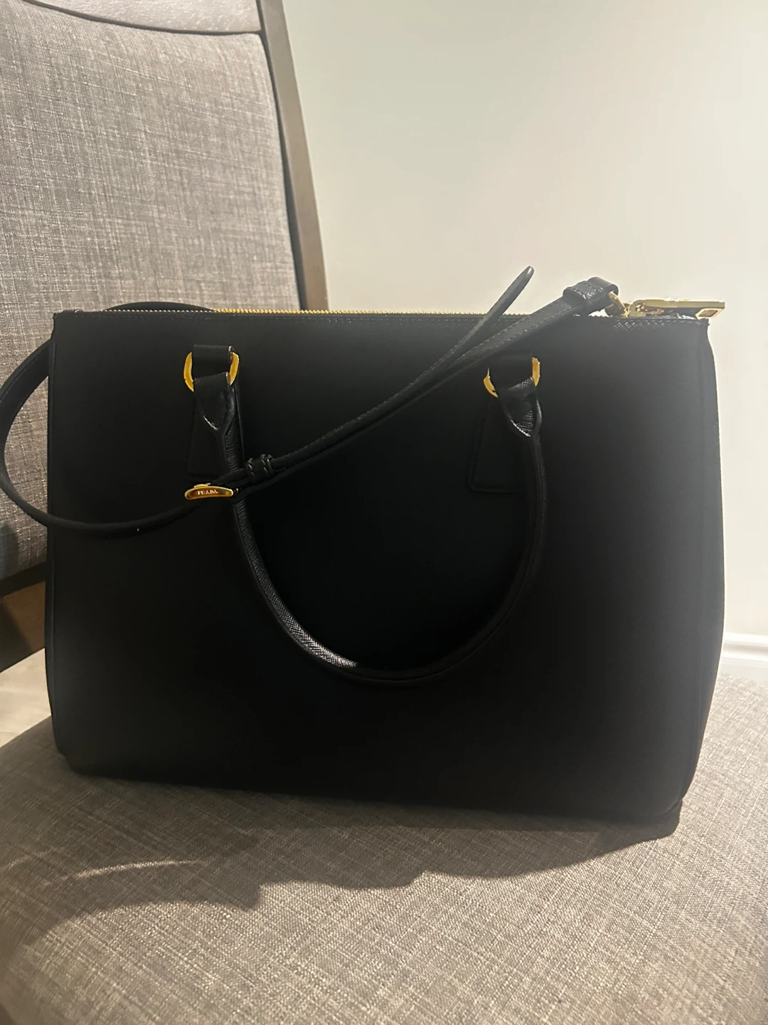 Authentic Prada Saffiano Lux Double Zip Tote 1BA274 - photo 5