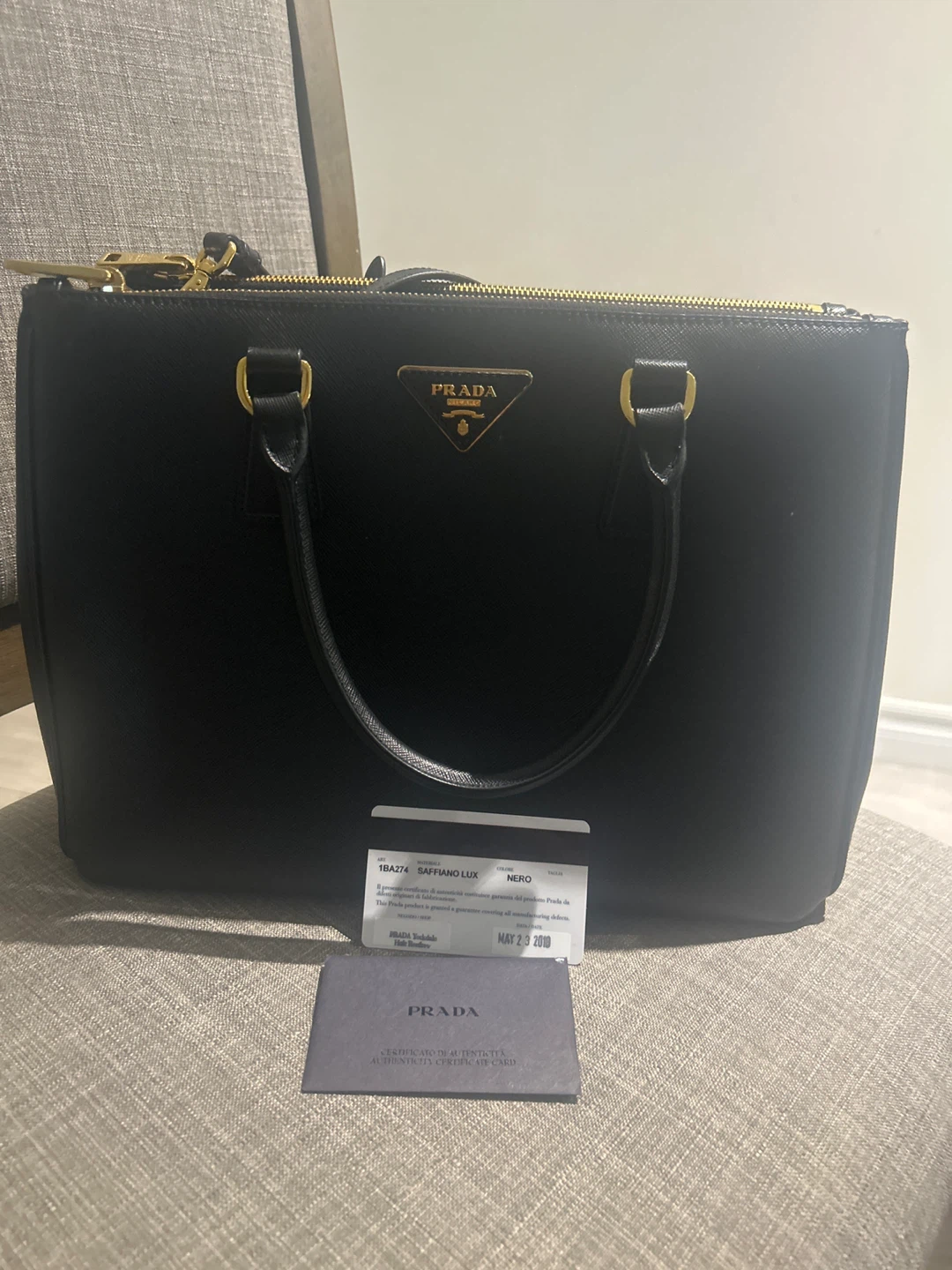 Authentic Prada Saffiano Lux Double Zip Tote 1BA274