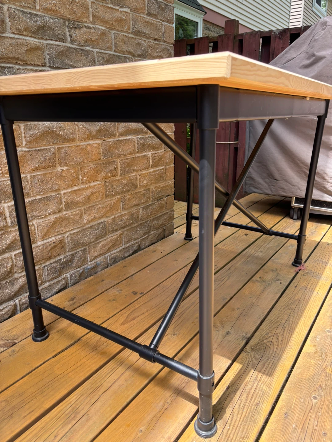 Pine Wood Top Table with Metal Legs - photo 4