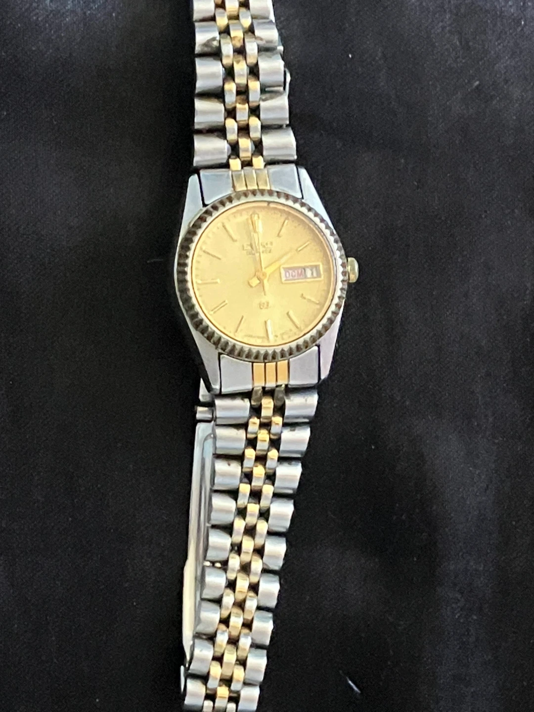 Seiko Quartz Two-Tone Watch - photo 5