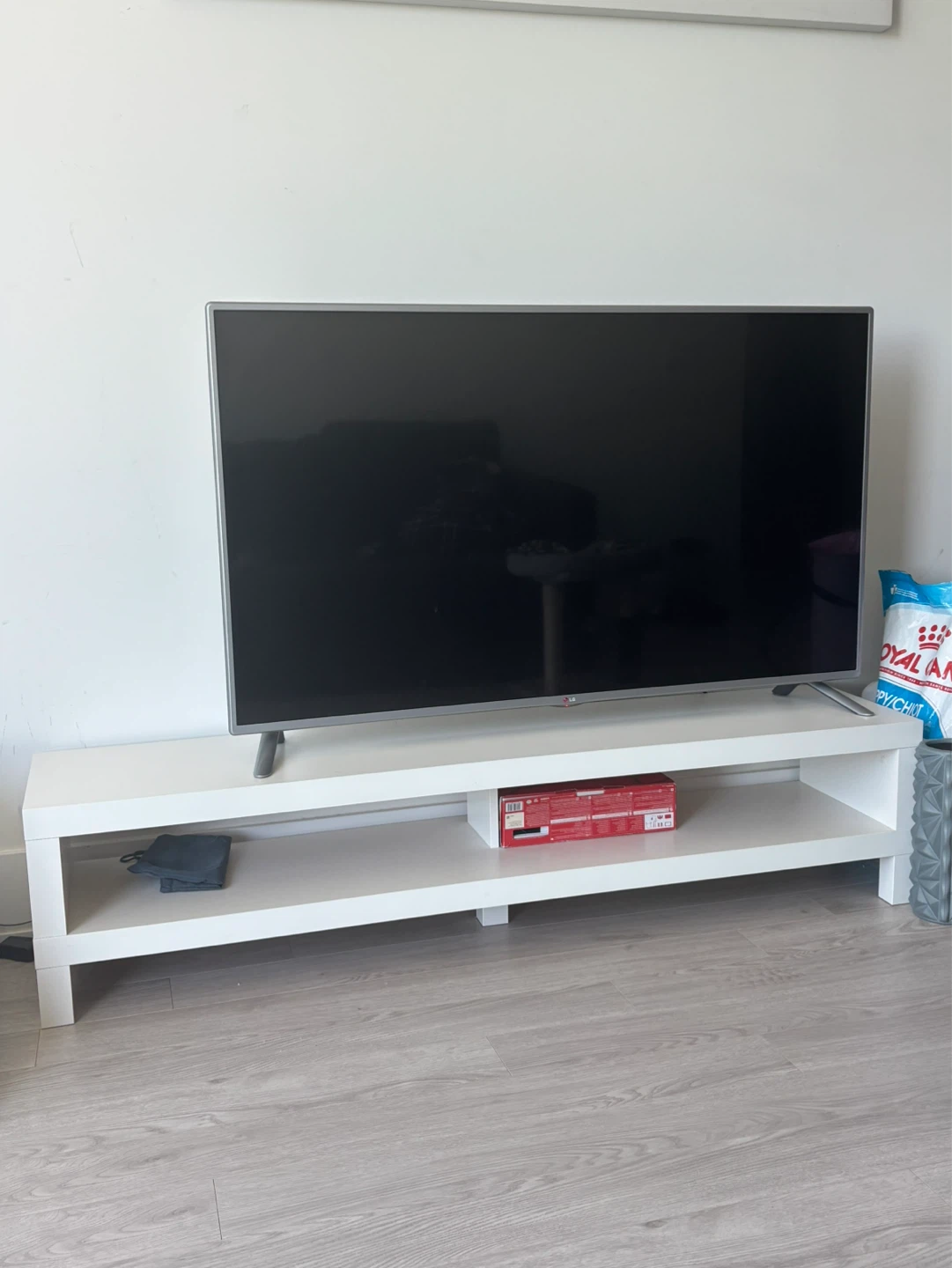 White tv stand