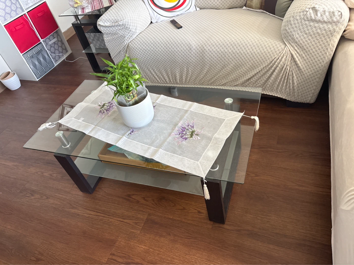 Coffee table glass top
