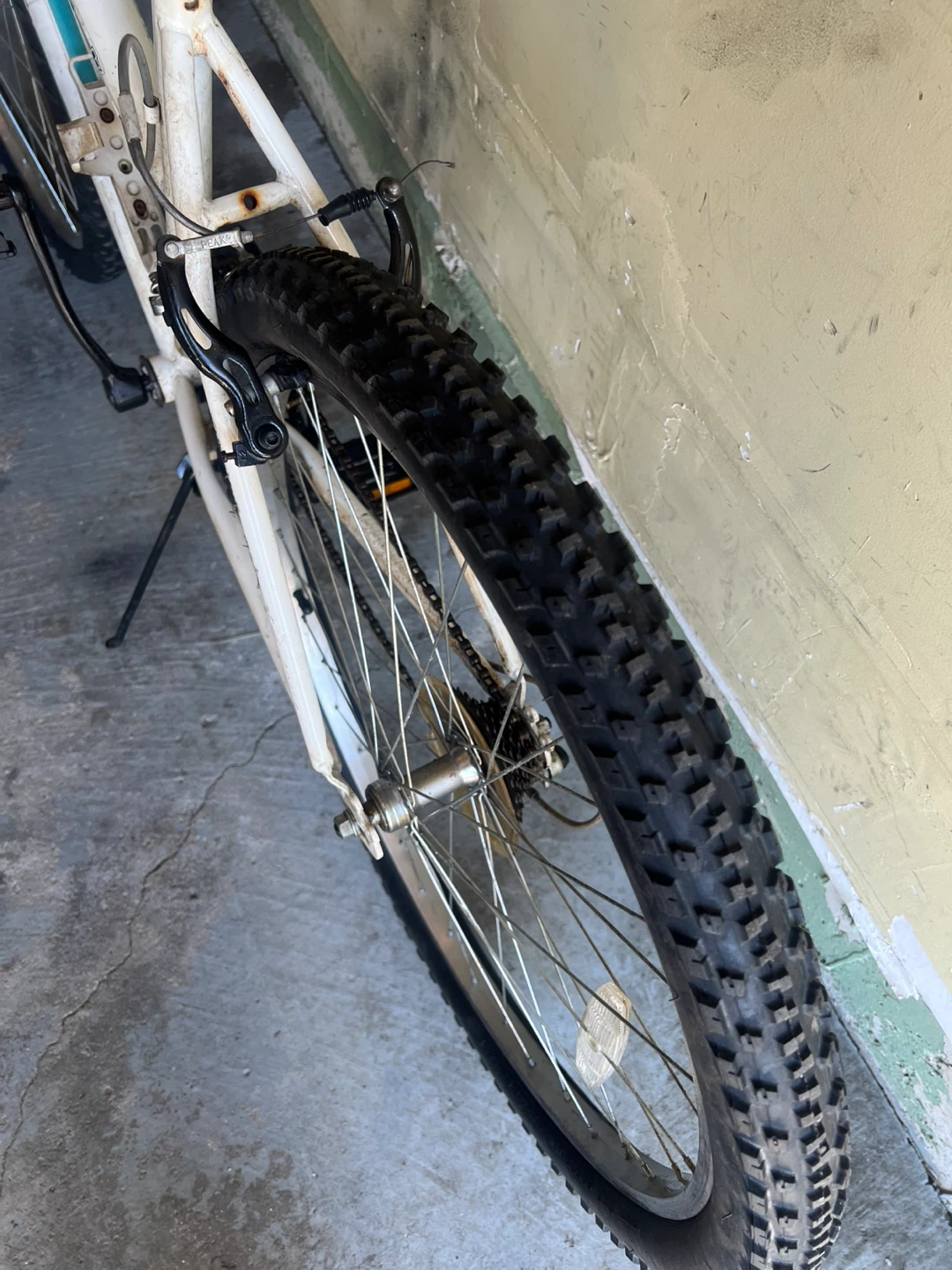 26” mountain bike White NEXT HighPeak Mountain Bike - photo 3