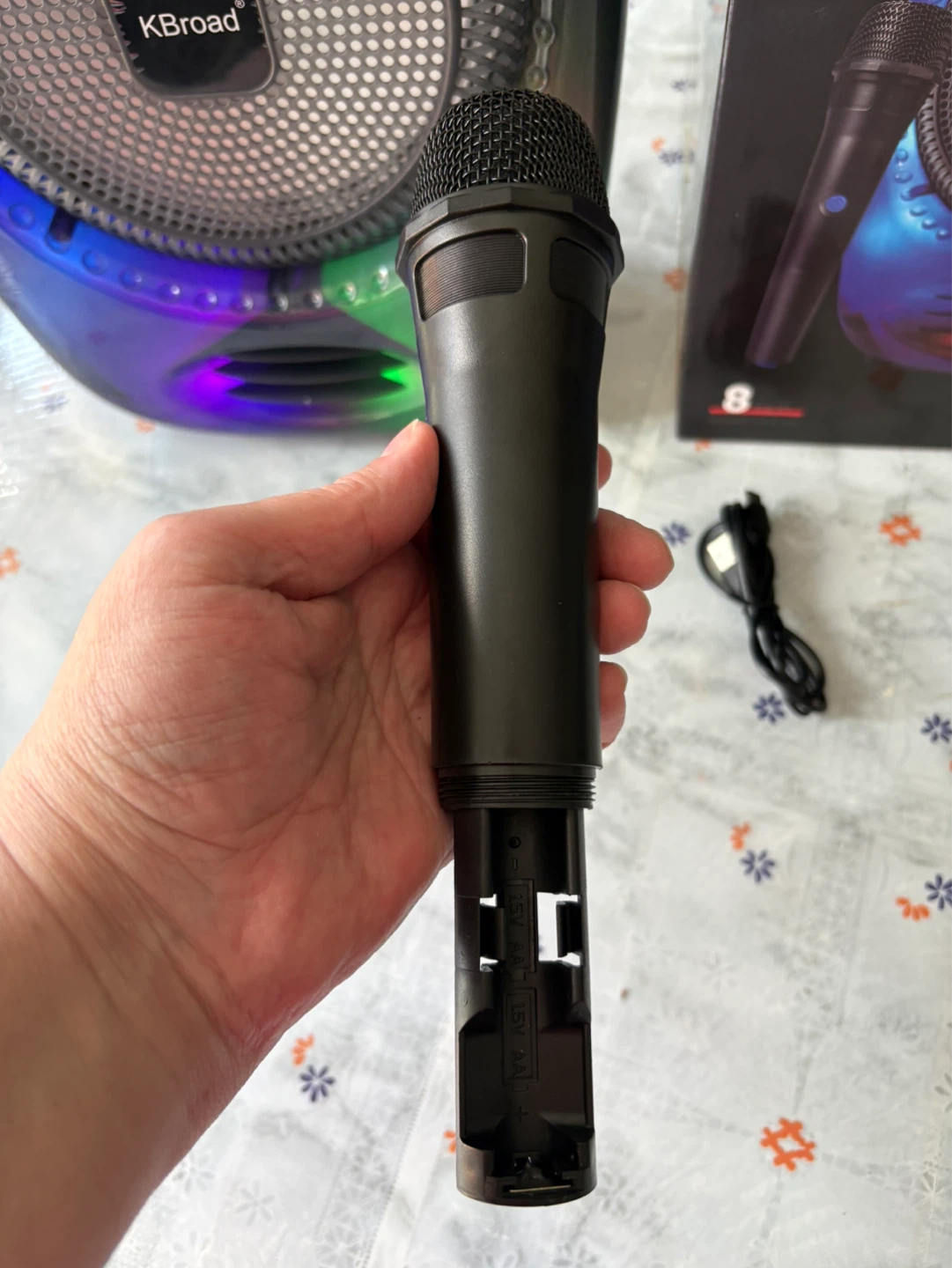 KBroad Karaoke Speaker with Wireless Microphone - photo 5