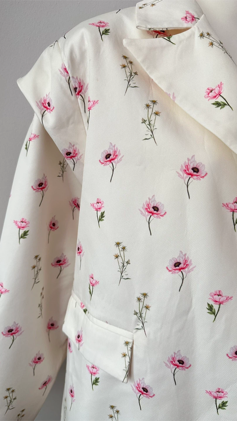 HF Fwomenz Floral Print oversized Blazer - Size M - photo 4